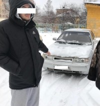 21-летнего тагильчанина обвиняют в десятках краж из машин, припаркованных у проходной Уралвагонзавода