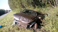 На Серовском тракте водитель Peugeot уснул за рулём и улетел в кювет