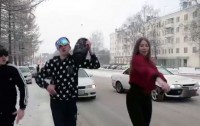 Полиция заинтересовалась пранкерами, танцевавших на главном проспекте Нижнего Тагила в поддержку арестованных блогеров из Москвы