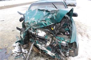 Женщина-пассажир погибла в аварии на трассе под Нижним Тагилом (фото)