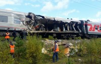 В Югре грузовик врезался в поезд: 18 человек госпитализированы, в том числе проводник из Нижнего Тагила (фото)