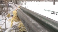 Тагильчане не хотят отапливать воздух на улице: на ГГМ трубы теплотрассы остались без изоляции (видео)