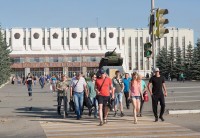 Рабочие Уралвагонзавода пожаловались Пинаеву на уезжающую из города молодежь