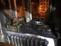 В Нижнем Тагиле из-за короткого замыкания электрооборудования вспыхнула квартира. Хозяин в больнице (фото)
