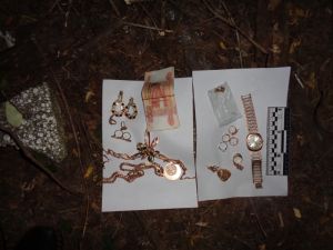 Тайник с золотом нашли полицейские в Нижнем Тагиле