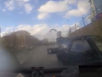 ВАЗ развернулся и врезался в стену в результате ДТП на ул. Октябрьской революции (видео)