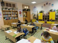 В России растет недоверие к советскому типу школьного образования, родители переходят на домашнее обучение и жоховские классы