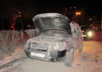 В центре города сгорел Land Rover сотрудника Нижнетагильского драматического театра (фото)