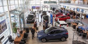 Антирекорд ушедшего года - худший за десятилетие показатель продаж авто в России