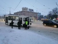 В центре Нижнего Тагила автобус с пассажирами сбил старушку, переходившую на «зеленый» (фото)