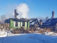 2 дома сгорели утром на Старой Гальянке: предварительная причина - поджог