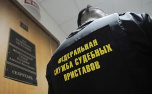 В Дзержинском районе неплательщика алиментов арестовали на 10 суток
