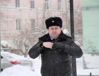 Глава полиции Серова прославился на всю страну якобы словами «полиция — не каратели» и отказом разогнать стихийный «мусорный» митинг
