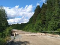 На дороге в Серебрянку провалился мост