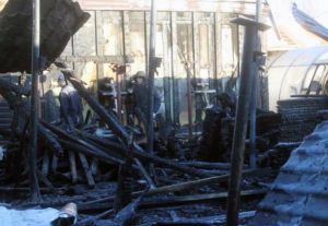 Склад деревянных изделий в Нижнем Тагиле сгорел от неосторожного обращения с огнем при курении сотрудницы