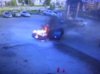 На Вагонке сгорела иномарка (фото, видео)