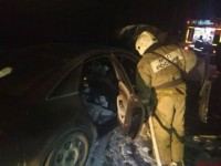 На Серовском тракте на ходу загорелась Audi (фото)