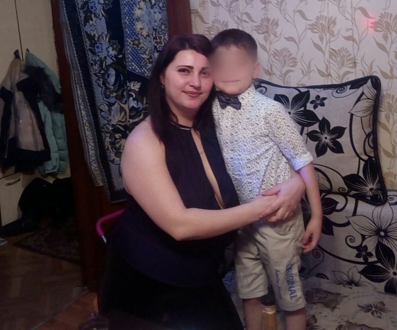 Мальчик, получивший летом пулевое ранение в голову на Ольховке, по-прежнему в коме. Родители просят о помощи