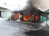 В Нижнем Тагиле 7 января сгорели четыре автомобиля (фото, видео)