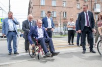 Попытка скрыть свою некомпетентность: политолог оценил пиар-акцию мэра Нижнего Тагила, посадившего дорожников в инвалидные кресла